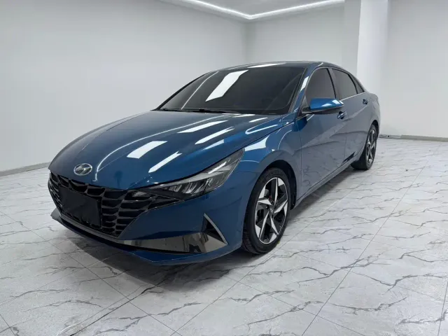 Фотография автомобиля — Hyundai Elantra
