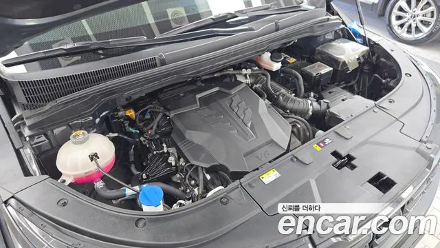 Kia Carnival Generation 4 — Фото автомобиля 9