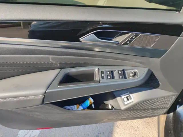 Volkswagen Passat — Фото автомобиля 7