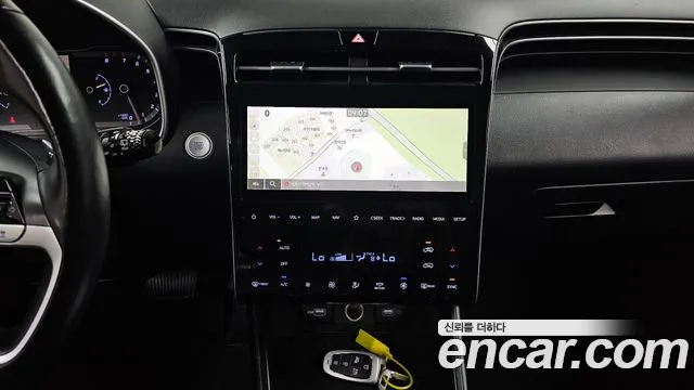 Hyundai Tucson Tucson (NX4) Бензин 1.6 турбо 2WD — Фото автомобиля 14