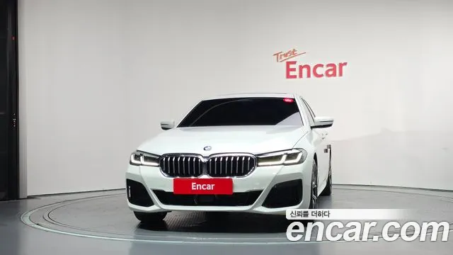 BMW 5 Series G30 — Фото автомобиля 3