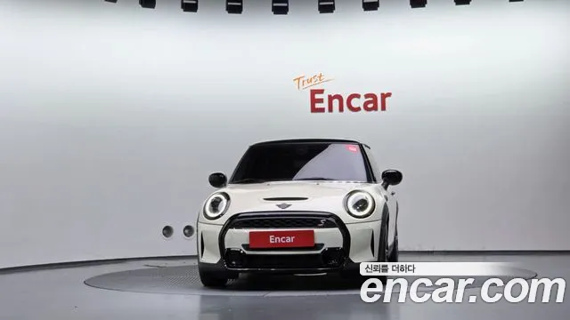 MINI Cooper — Фото автомобиля 3