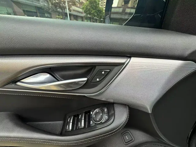 Cadillac CT5 — Фото автомобиля 8