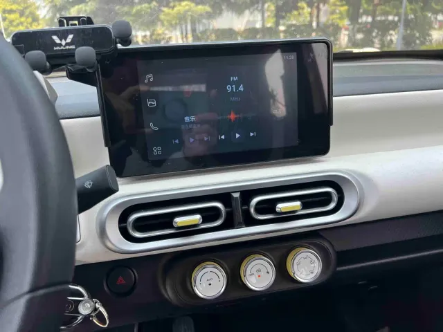 Wuling Hongguang Mini EV — Фото автомобиля 14