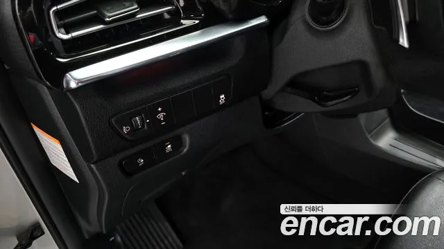 Kia Niro — Фото автомобиля 20