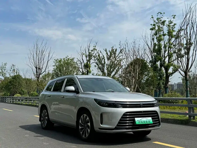 Aito M7 — Фото автомобиля 6