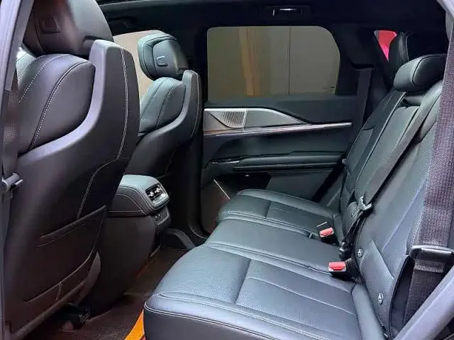 Cadillac XT5 — Фото автомобиля 9