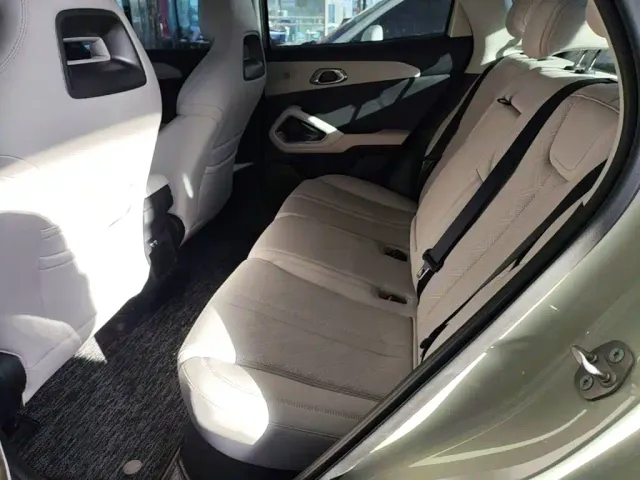 BYD Yuan UP — Фото автомобиля 16