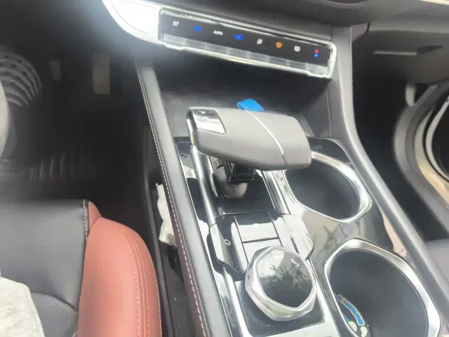 Changan Eado — Фото автомобиля 10