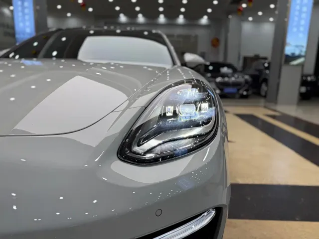 Porsche Panamera — Фото автомобиля 22