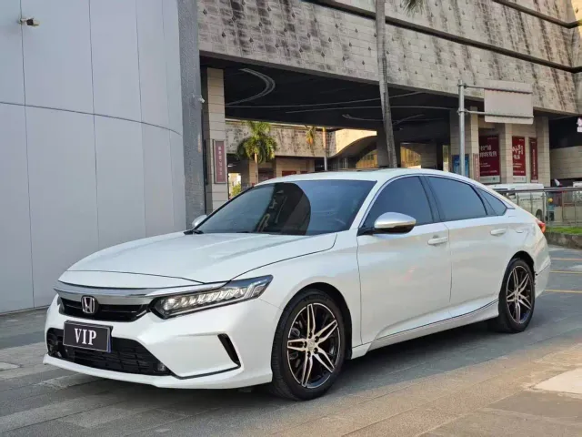 Фотография автомобиля — Honda Inspire