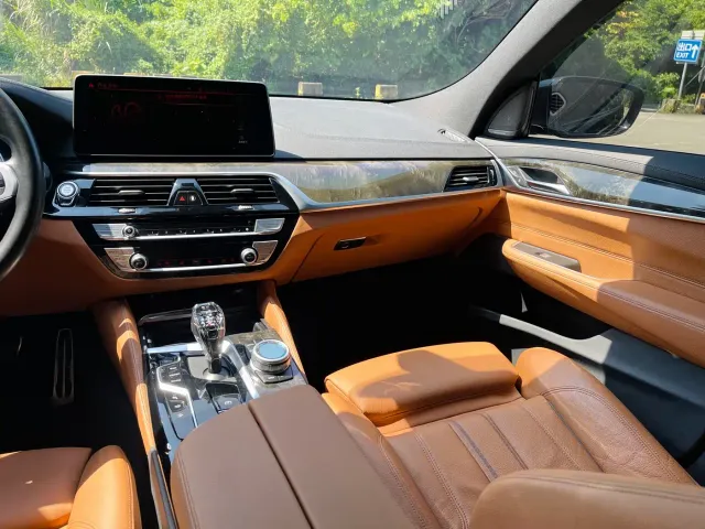 BMW 6 Series Gran Turismo — Фото автомобиля 23