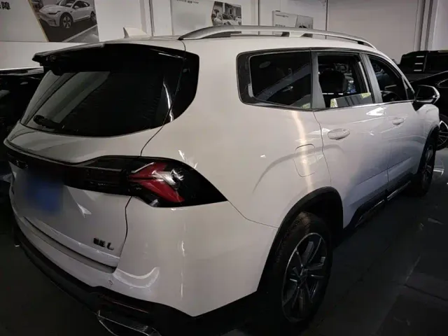 Geely Haoyue L — Фото автомобиля 6