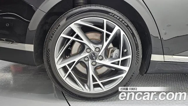 Genesis G90 Бензин 3.5 турбо AWD — Фото автомобиля 5