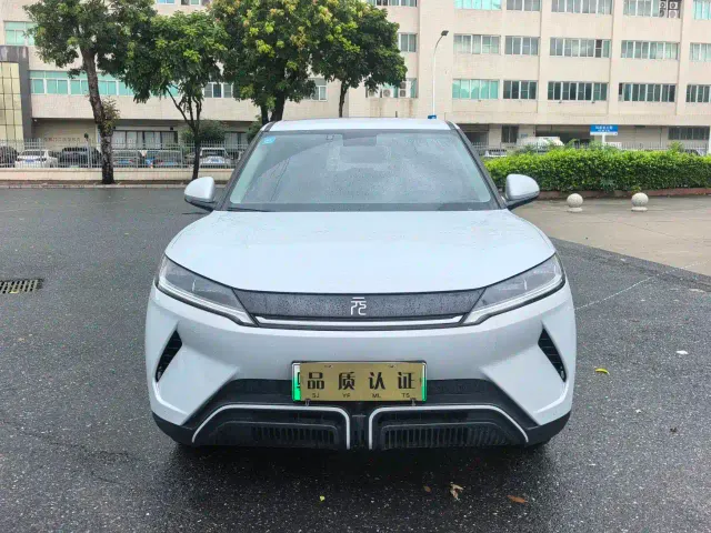 Фотография автомобиля — BYD Yuan UP
