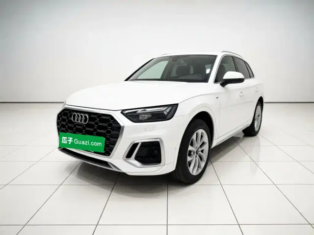 Фотография автомобиля — Audi Q5L