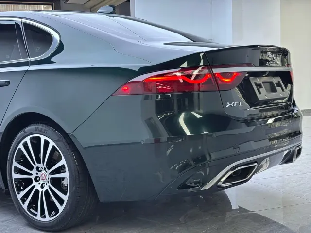 Jaguar XFL — Фото автомобиля 21