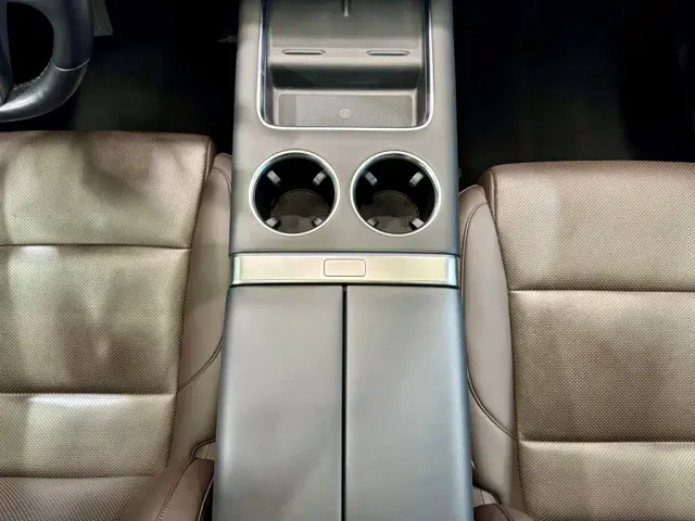 Li Auto L9 — Фото автомобиля 19