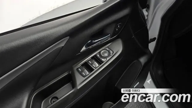Chevrolet Bolt EV — Фото автомобиля 18