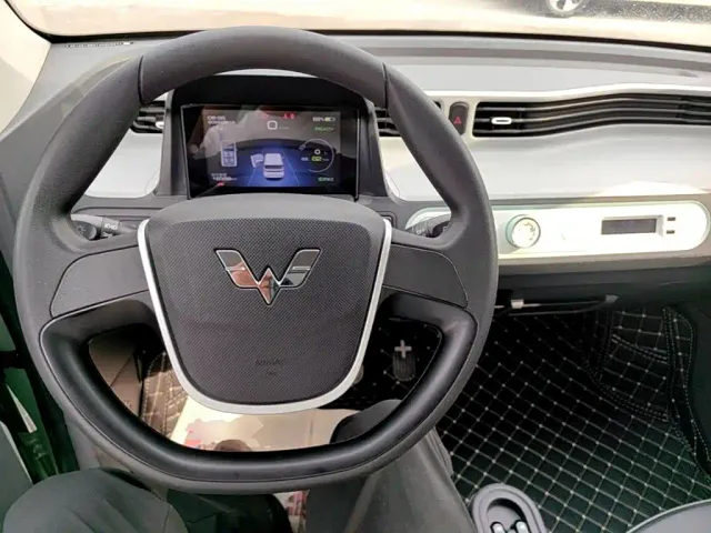 Wuling Hongguang Mini EV — Фото автомобиля 9