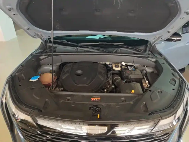 Geely Boyue L — Фото автомобиля 19