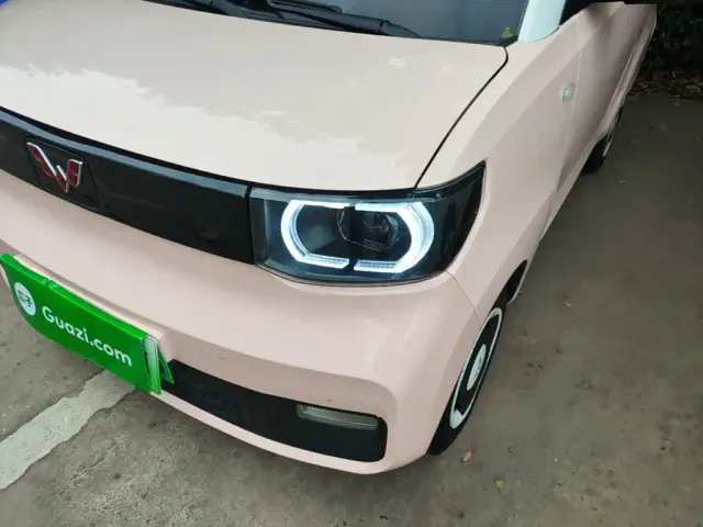 Wuling Hongguang Mini EV — Фото автомобиля 23