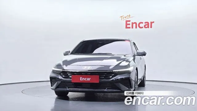 Hyundai Avante CN7 — Фото автомобиля 3