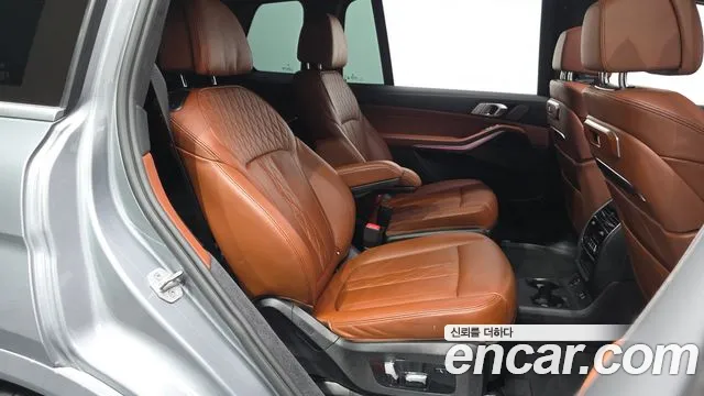 BMW X7 — Фото автомобиля 11