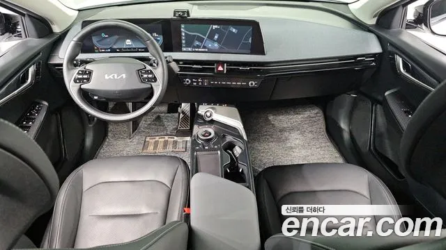 Kia EV6 Standard 4WD — Фото автомобиля 7