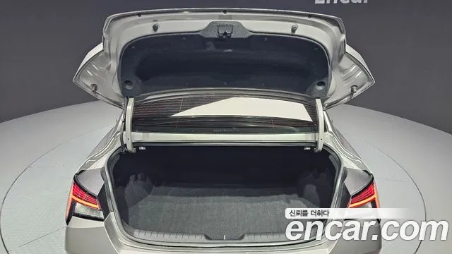 Hyundai Avante CN7 — Фото автомобиля 20