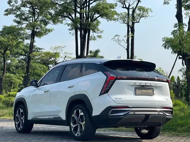 Geely Boyue L — Фото автомобиля 3