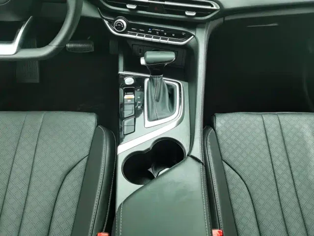 Changan Eado — Фото автомобиля 16
