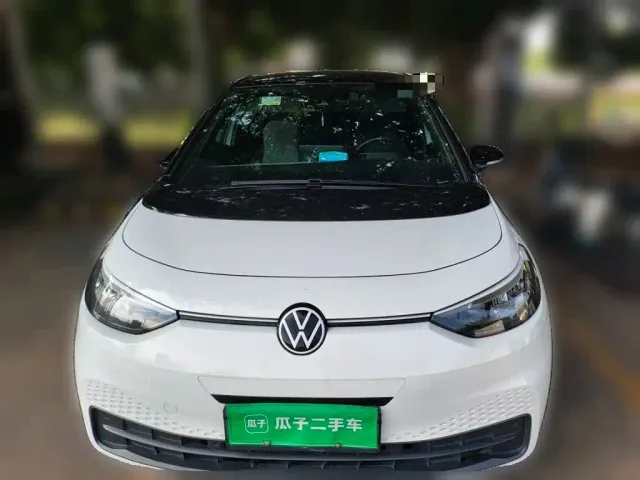 Volkswagen ID.3 — Фото автомобиля 2