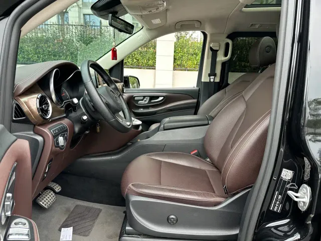 Mercedes-Benz V-Class — Фото автомобиля 7