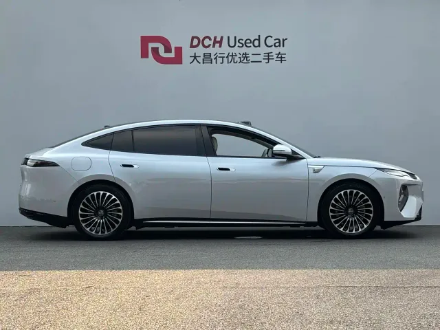 BYD Seal 08 — Фото автомобиля 3
