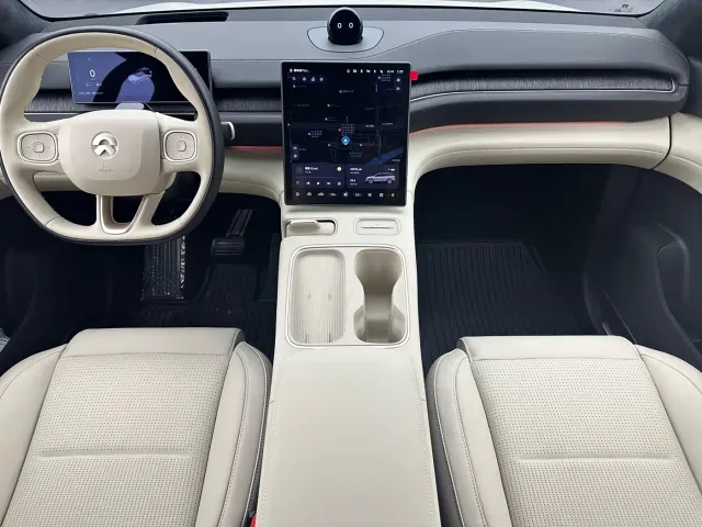 Nio ES6 — Фото автомобиля 14