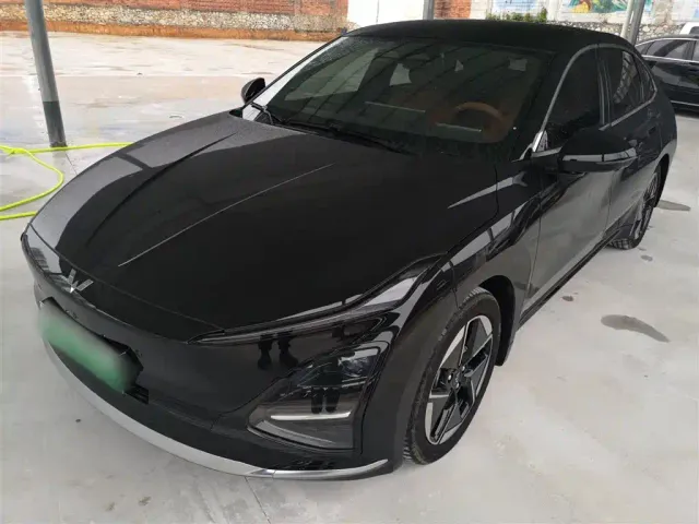 Фотография автомобиля — Wuling Starlight