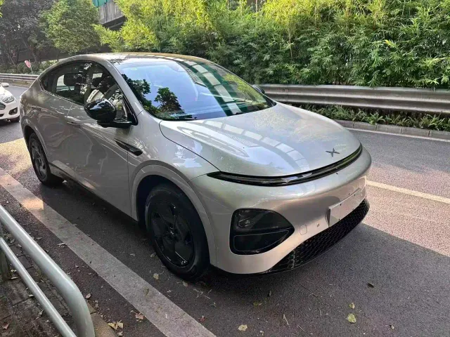 Фотография автомобиля — Xpeng G6