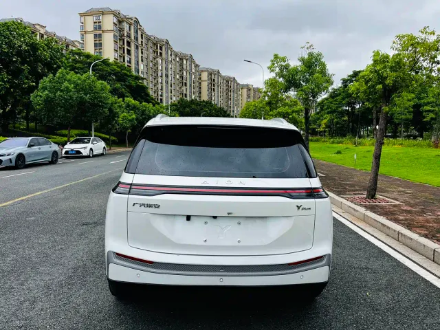 GAC Aion Y — Фото автомобиля 16