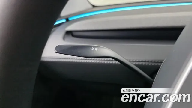 Tesla Model Y — Фото автомобиля 26