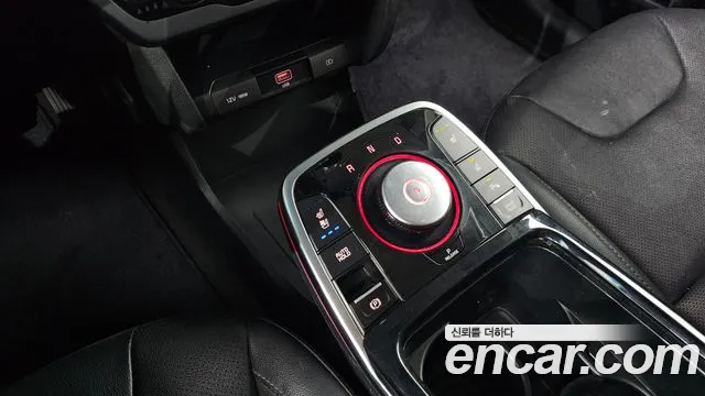 Kia Niro — Фото автомобиля 12