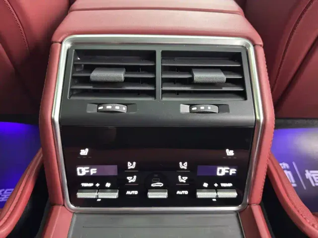Porsche Panamera — Фото автомобиля 27