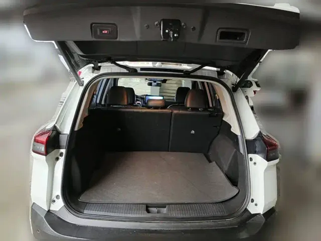 Nissan X-Trail — Фото автомобиля 13