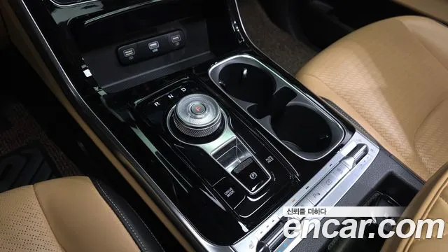 Kia Canival Carnival 4 поколение Дизель 7 мест Signature — Фото автомобиля 8