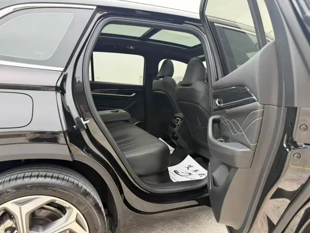 Geely Xingyue L — Фото автомобиля 9