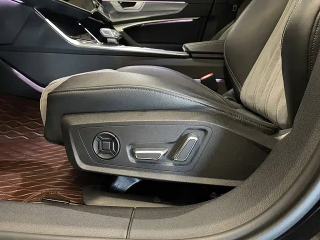 Audi A6L — Фото автомобиля 25