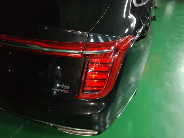 Hongqi H9 — Фото автомобиля 23