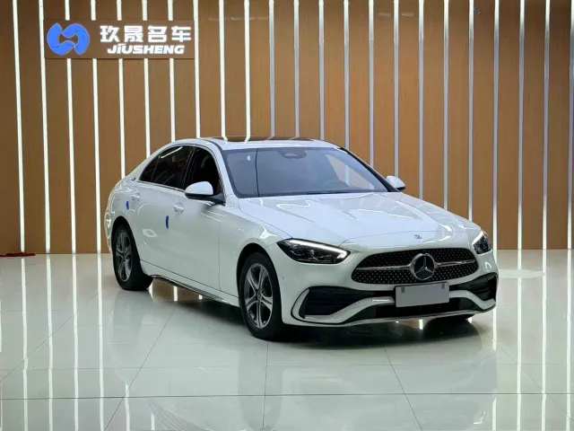 Mercedes-Benz C-Class — Фото автомобиля 3