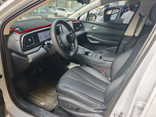 BYD Sealion 05 EV — Фото автомобиля 6