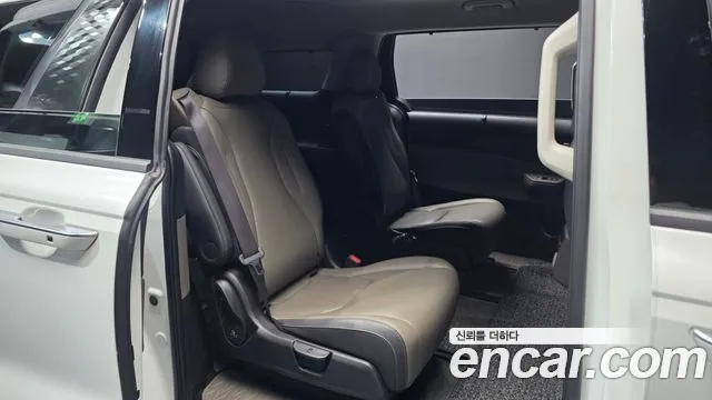Kia Carnival 4th Gen — Фото автомобиля 18